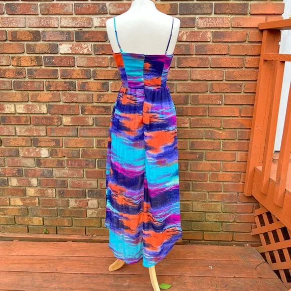 Dress - Picture 5 of 9